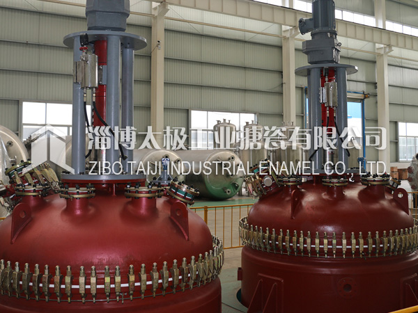 搪玻璃反應(yīng)釜的價(jià)格受哪些因素影響 搪玻璃反應(yīng)釜的價(jià)格受哪些因素影響